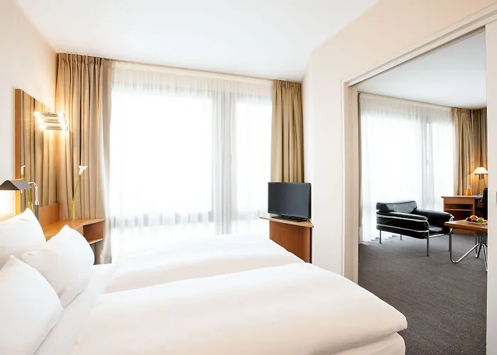 Aparthotel Nh 4*